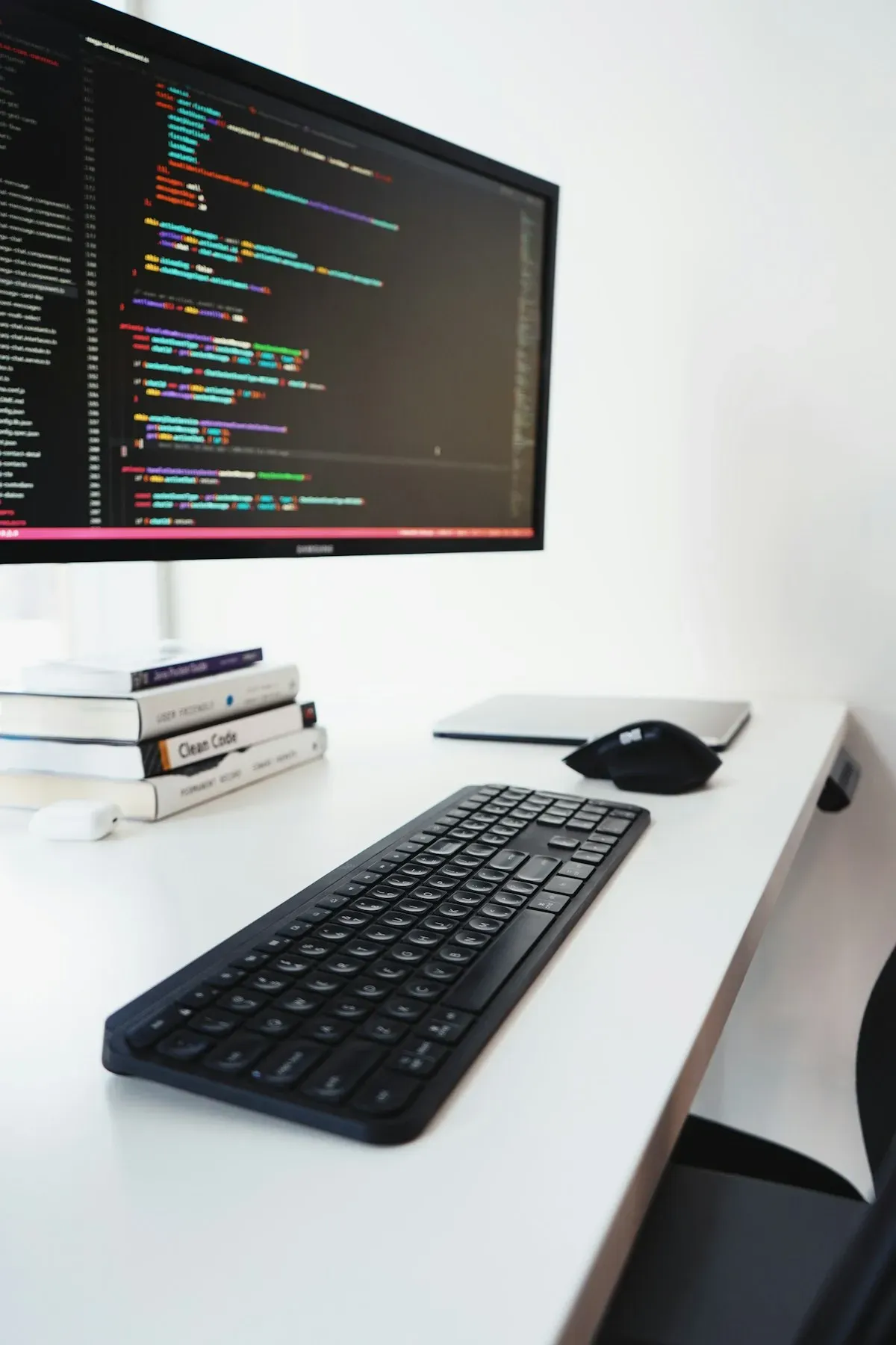 Minimal software development workspace